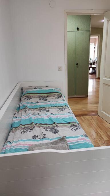Sollenatuna Cozy & Spacial Apartment Sollentuna Luaran gambar