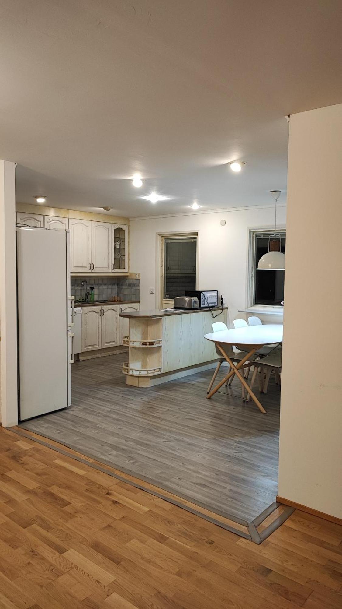 Sollenatuna Cozy & Spacial Apartment Sollentuna Luaran gambar